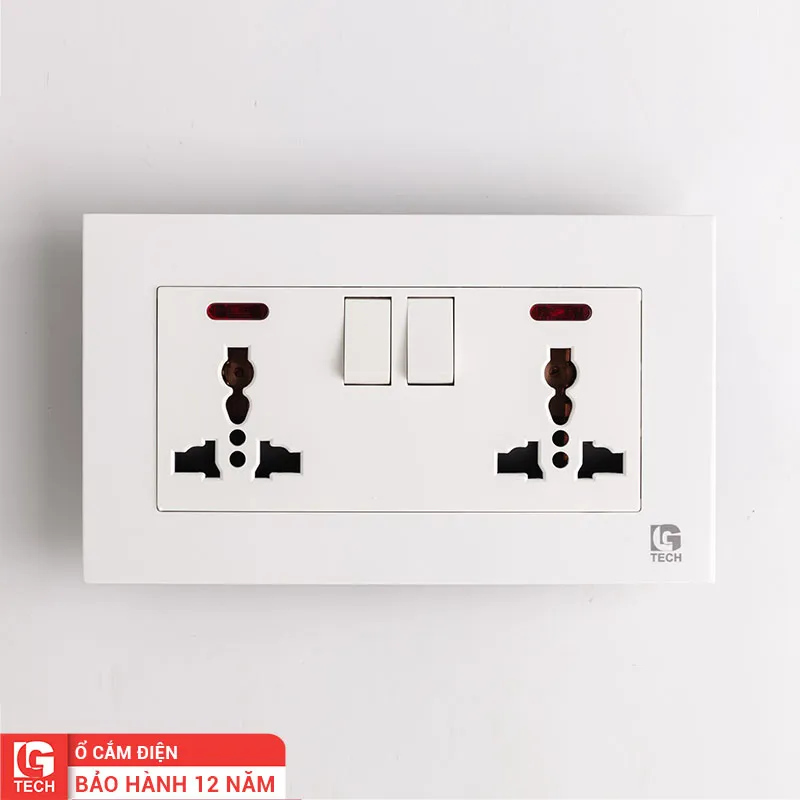 Ổ cắm điện đôi có công tắc 3 chấu đa năng LG Tech LG-F21-065