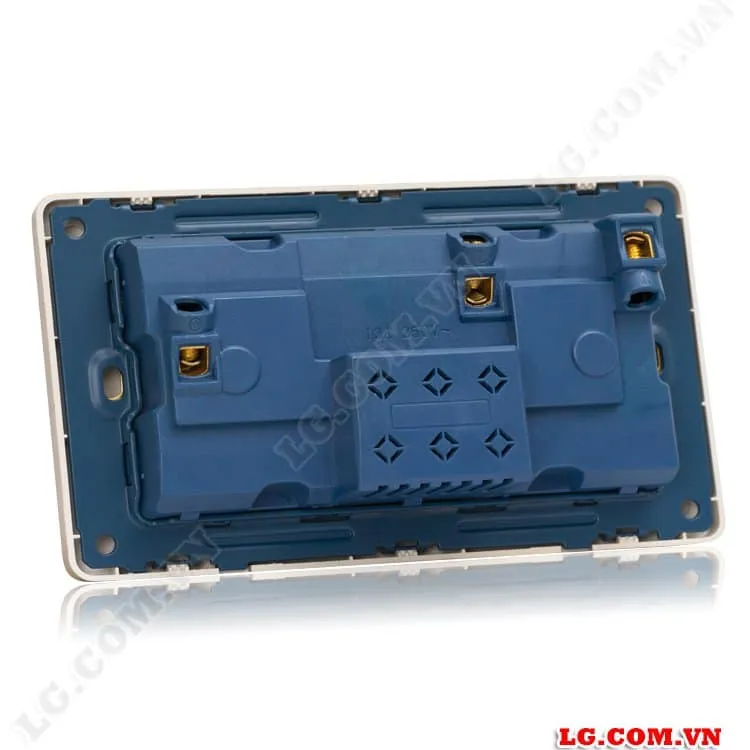 Ổ cắm điện mạ vàng size EU có công tắc an toàn và đèn báo LG Tech mã LG-C60-065 - 3
