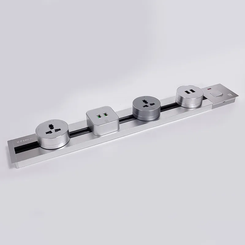 thanh ray trượt ổ điện chìm LG Tech cho phép bạn gắn rất nhiều ổ điện với chức năng khác nhau tuỳ theo nhu cầu.