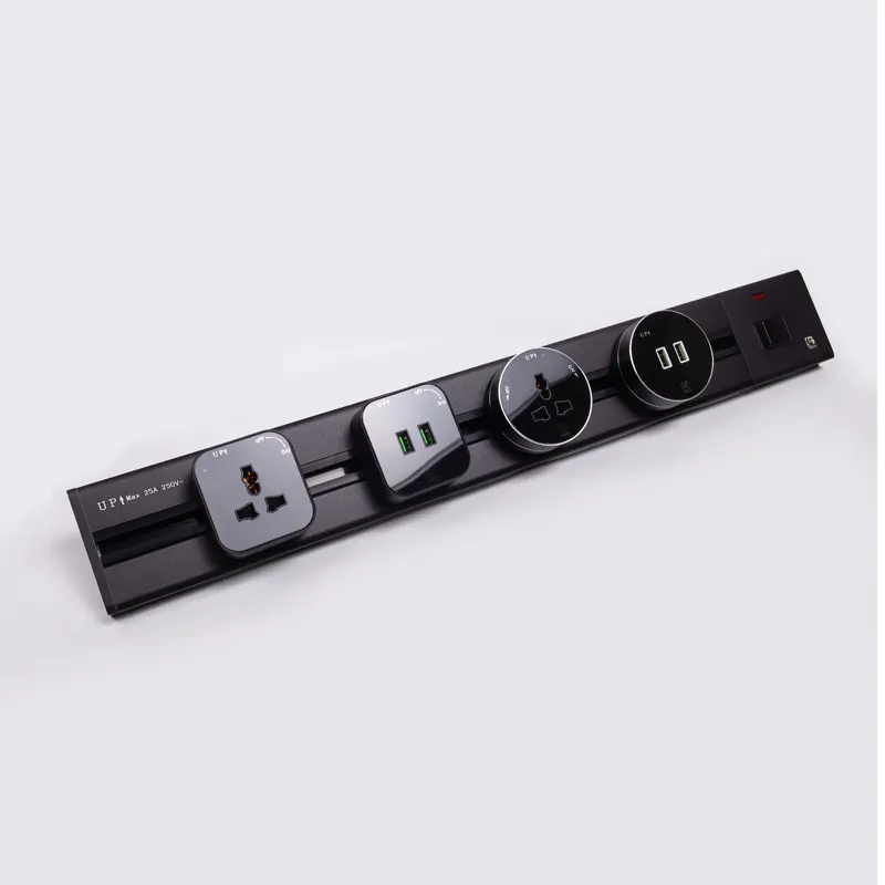 Thanh ray ổ điện nổi màu đen 25A 5500W LG Tech - Thế hệ một - 5