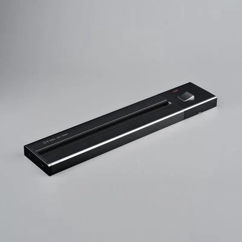 Thanh ray ổ điện nổi màu đen 25A 5500W LG Tech - Thế hệ một - 4