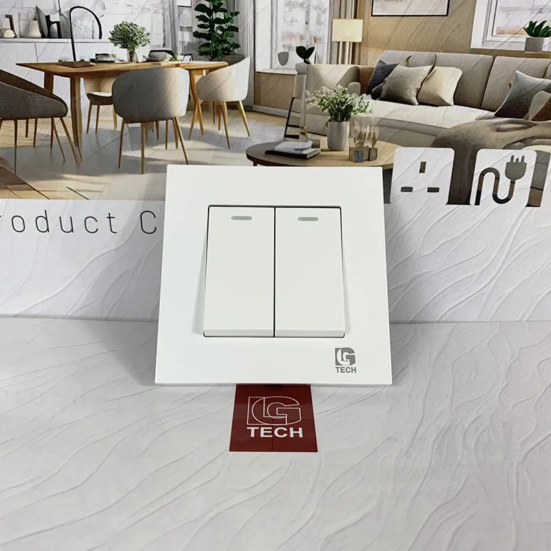 Công tắc 2 chiều đôi vuông màu trắng LG Tech LG-F21-002N - 2