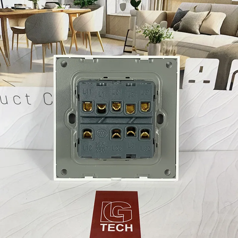 Mặt sau công tắc điện 3 cực cho cầu thang màu trắng LG Tech LG-F21-003N