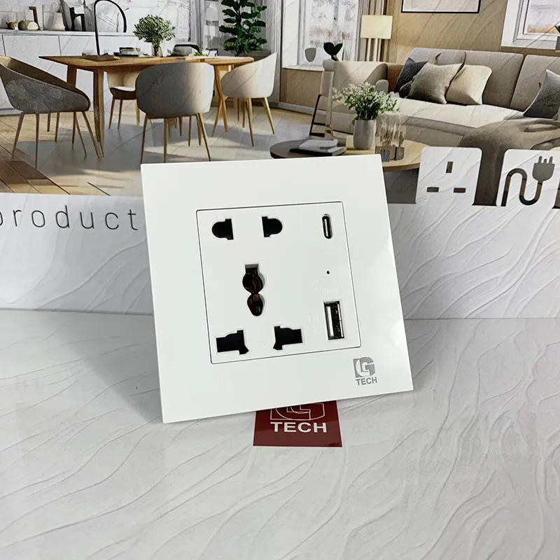 Ổ cắm điện có cổng Type C 10W và USB 5V/2.1A LG Tech LG-F21-150 - 3