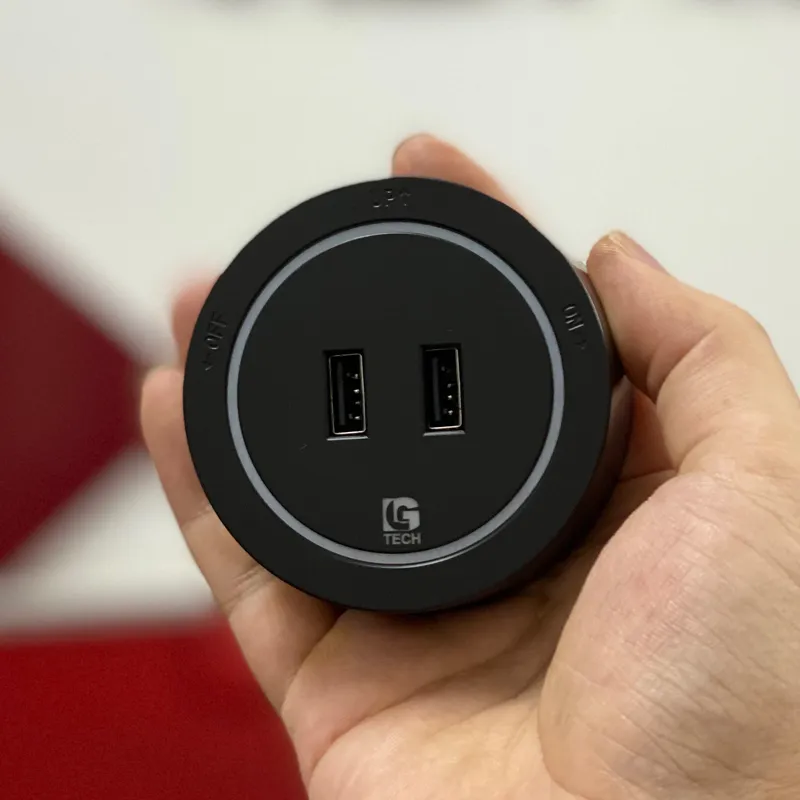 Ổ cắm đa năng cho ray trượt 2 cổng USB màu đen LG-GD10-04B - Thế hệ hai - 4