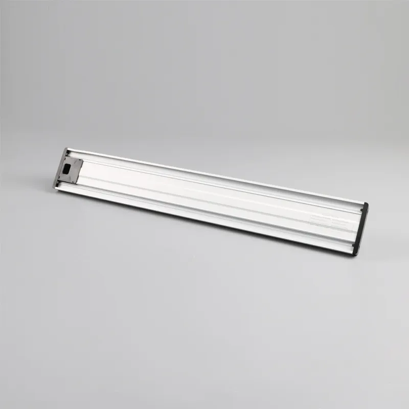 Ổ cắm thanh ray nổi màu trắng 32A 8000W LG Tech - Thế hệ hai - 5