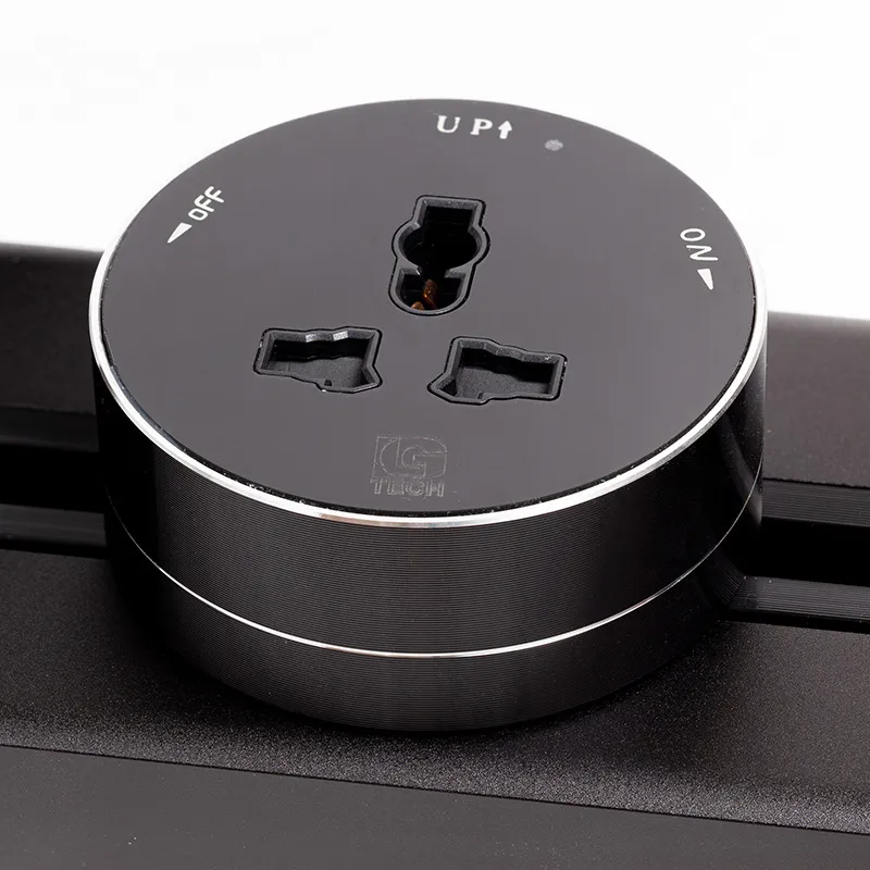 Ổ cắm đa năng 3 chấu, chuẩn tròn, màu đen LG-R07B