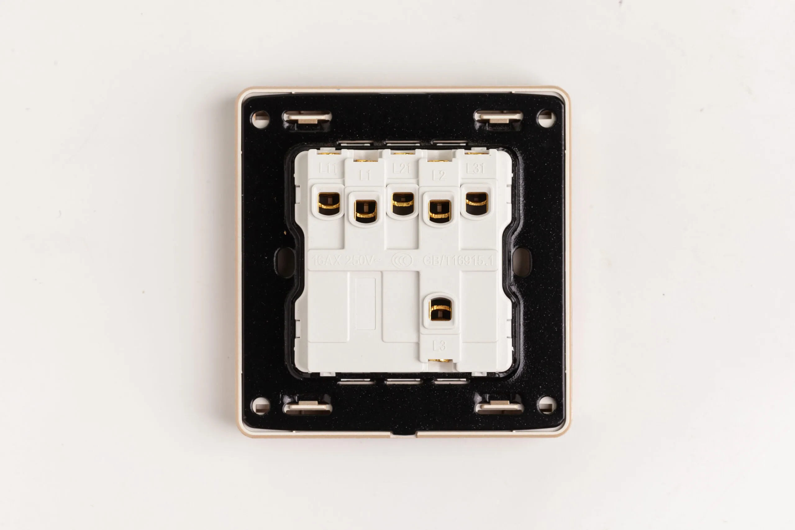 Công tắc điện 3 nút, một chiều, màu gold tràn viền LG Tech LG-AB-L-003 - 5