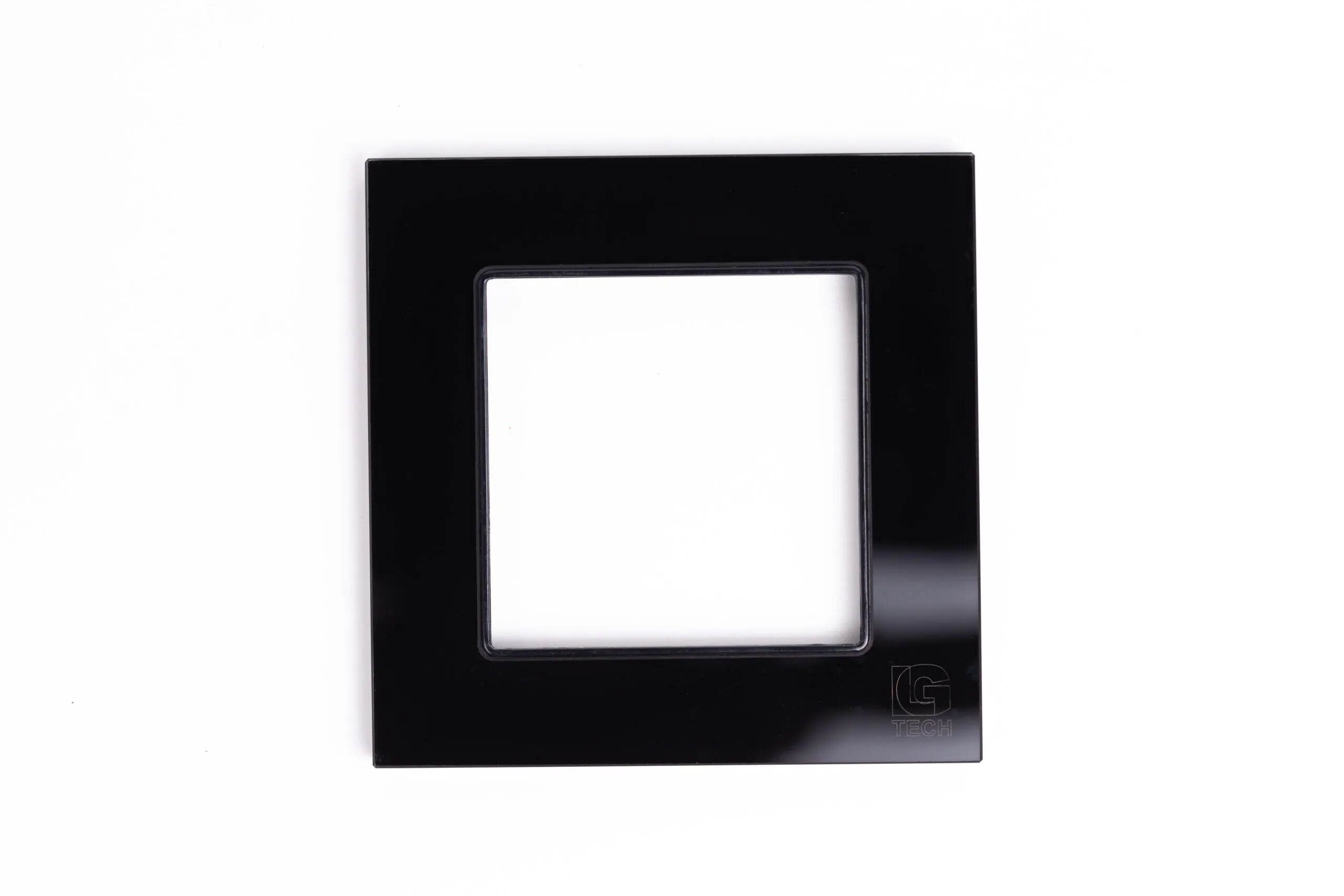 Công tắc điện 4 nút, viền kính màu đen LG Tech LG-F71B-004 - 3