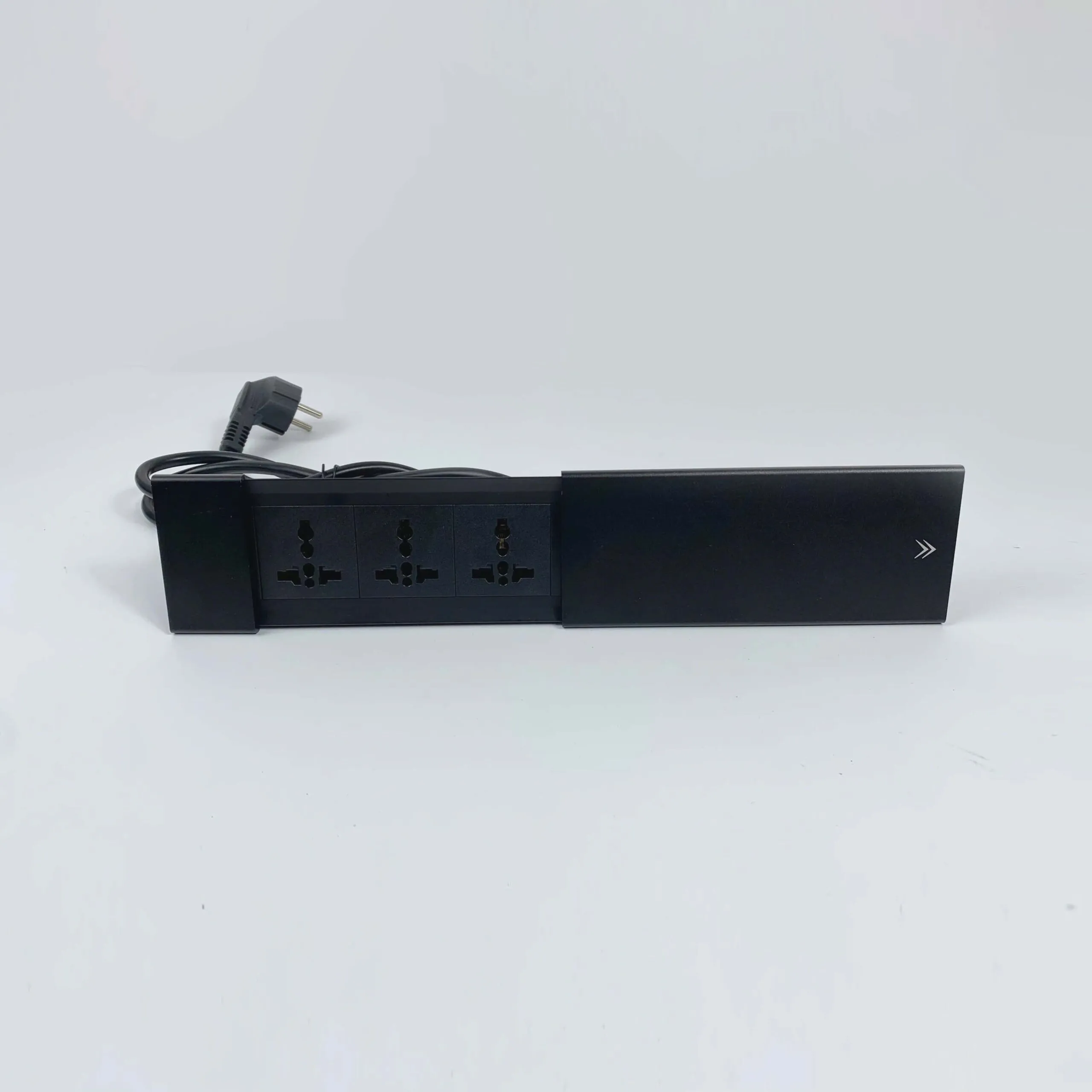 Ổ cắm âm bàn màu đen LG Tech LG-LP800B-4