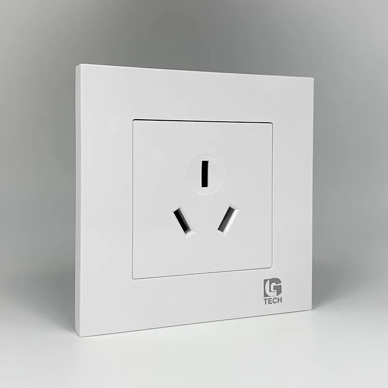 Ổ cắm 3 chân chéo màu trắng LG Tech LG-F21-019 - 3
