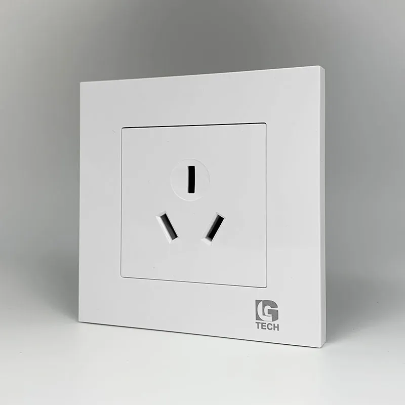 Ổ cắm 3 chân chéo màu trắng LG Tech LG-F21-019 - 4